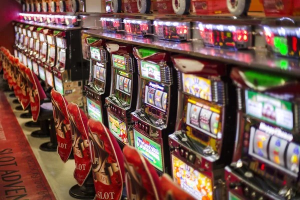 Live betting interface showing game information and match scoreboard